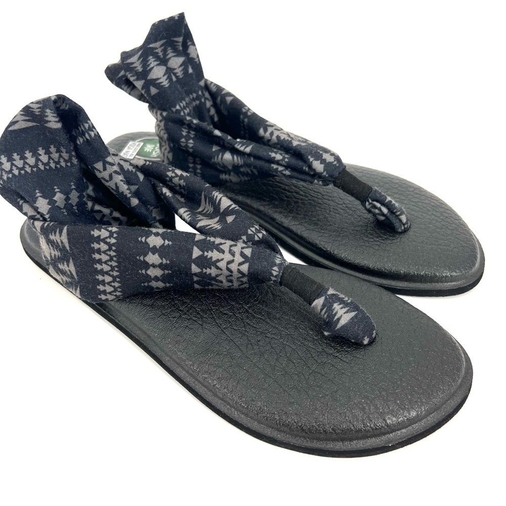 Sanuk Yoga Sling 2 Aztec Print Thong Yoga Mat Sandals SZ 7 Black Gray NWOB